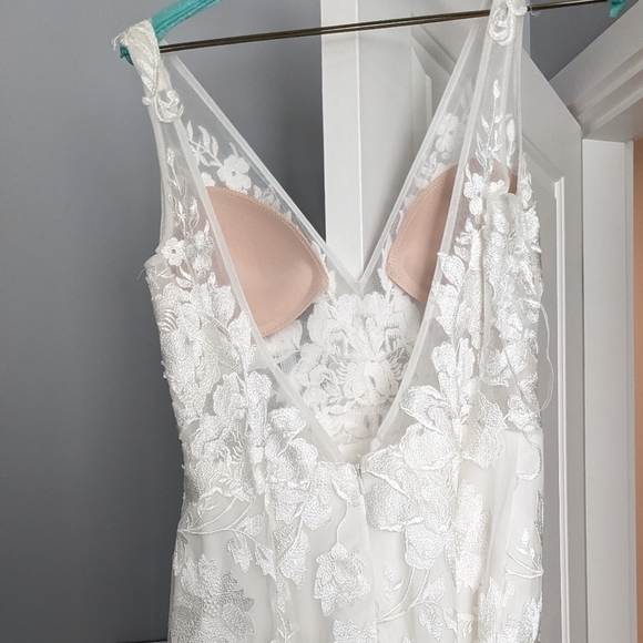 Made With Love Stevie Wedding Dress - Picture 4 of 11